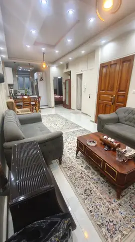 گلبرگ غربی/اول صفایی/47متر با آسانسور
