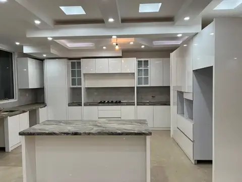155 متر سه خواب شهرک غرب کلید نخورده