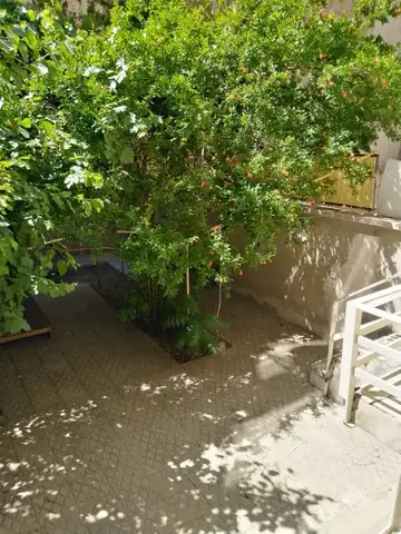 مسکونی 80 متر 2 خواب / تک واحد / کریمشاهیان