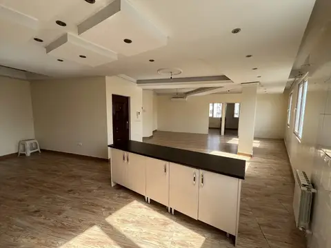 اجاره و رهن آپارتمان 150 متری 4 خواب با امکانات
