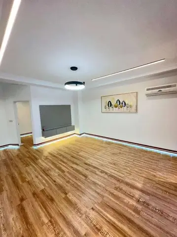 واحد برند 55 متری با پارکینگ، آسانسور و وام 2/8 میلیاردی